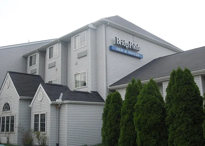 Bridgepointe Inn & Suites Toledo-Perrysburg-Rossford-Oregon-Maumee By Hollywood Casino